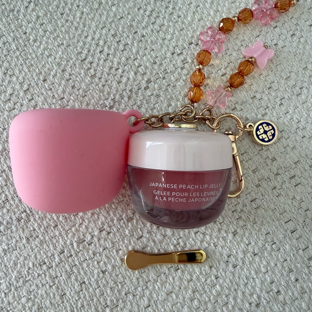 Tatcha The Kissu Lip Mask & limited edition keychain - Picture 4 of 4